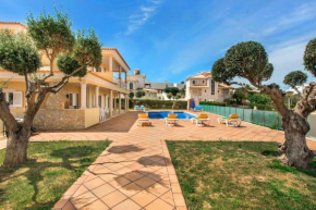 Villa Das Oliveiras amazing location walk to Marina restaurants beach